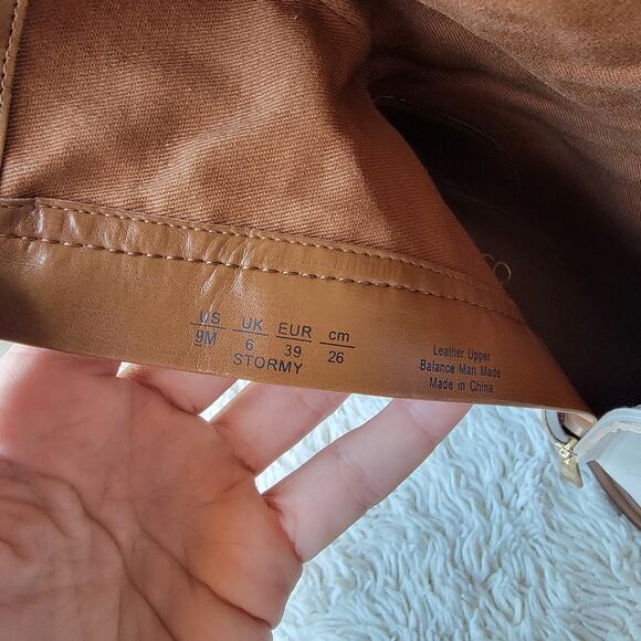 Franco Sarto Stormy Bootie Heeled Ankle Boot Cream Ivory Zip Up Size 9 - Picture 6 of 13